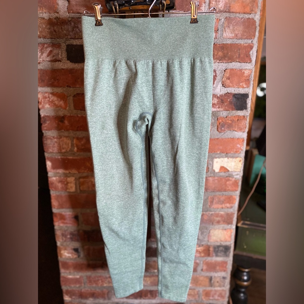 Nvgtn scrunch leggings